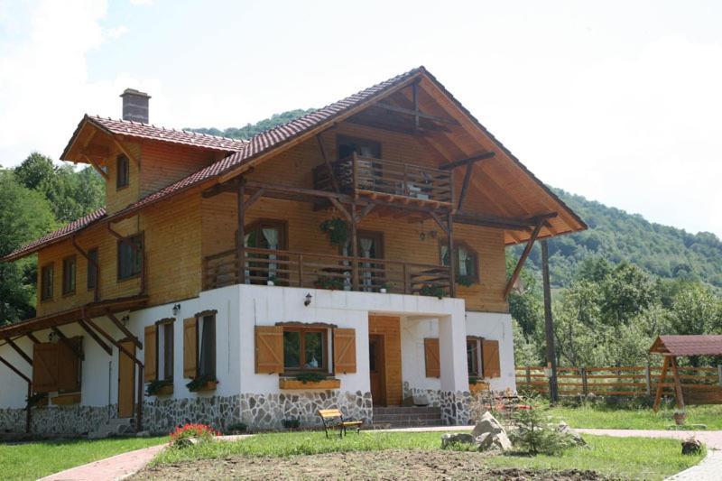 Gasthaus Maria Borlova Exterior photo
